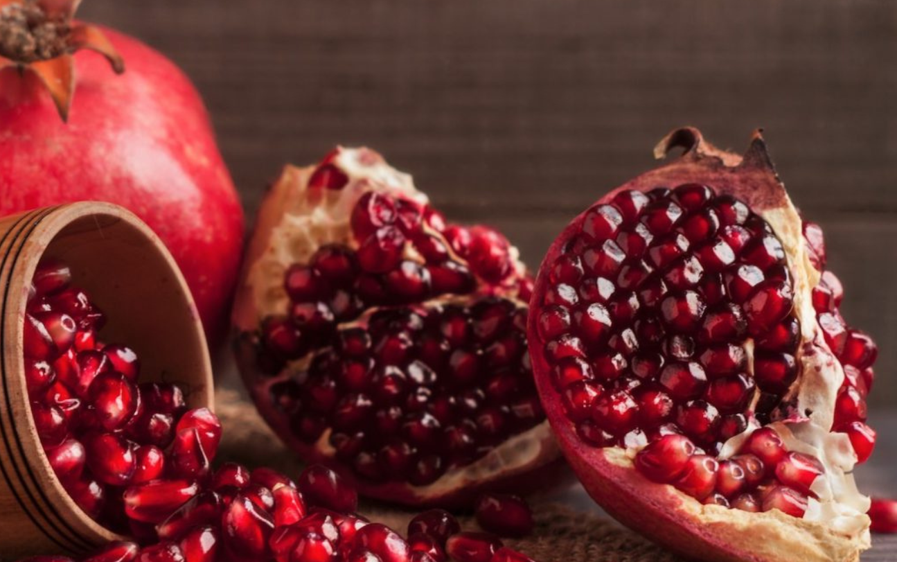 Melograno e vitamine per alleviare la stanchezza cronica: uno studio italiano