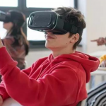 Le nuove generazioni digitali: un futuro senza cervello