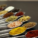 Utilità di alcune erbe aromatiche e spezie nei disturbi metabolici