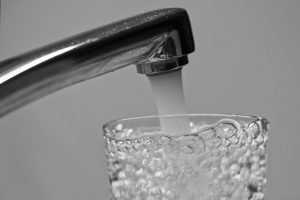 Arsenico nelle acque potabili: rischiose le esposizioni croniche (anche a dosi entro e al di sotto del parametro di legge)