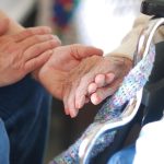 L’umanità è fatta di legami, non di muri