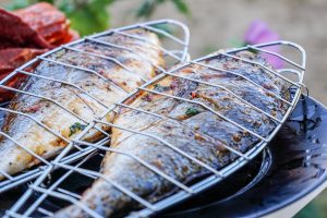 Sano per definizione, ma non sempre per davvero: attenzione al pesce che inganna