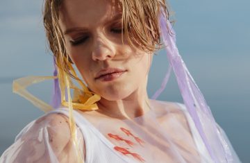 Le microplastiche sono state rilevate anche nel sangue umano. E oggi sappiamo che non è un caso isolato